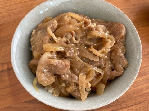 豚の生姜焼き丼